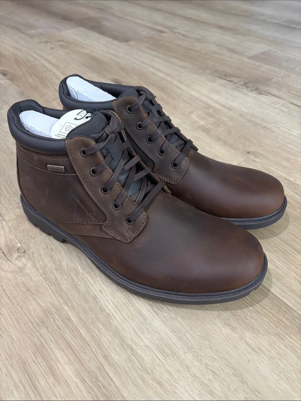 NEW Men’s Rockport Waterproof Leather Storm Surge Chukka Boots